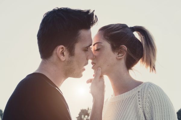 5 adımda daha iyi bir öpüşme için önerilerimiz var