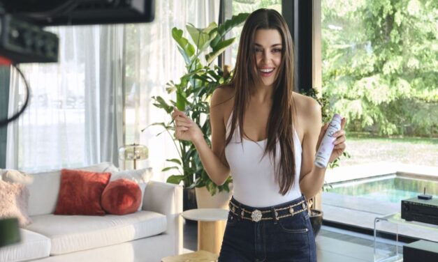 Emotion ve Hande Erçel’den “Miyys Gibi” bir yaz: Joyous ve Gold Bliss ile kelebek etkisi başlıyor