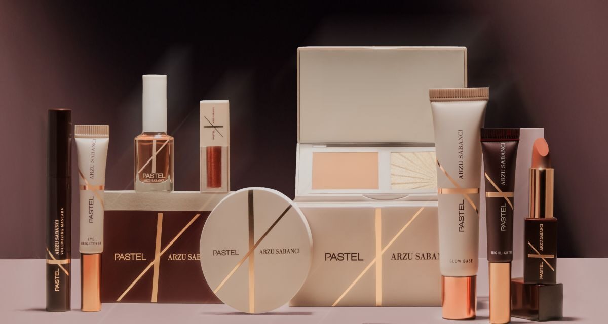 Pastel x Arzu Sabancı koleksiyonunu tanıttı
