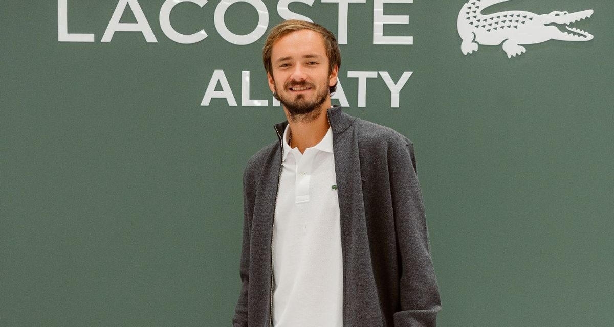 Lacoste Global Elçisi Daniil Medvedev ile Lacoste Almatı mağazasında unutulmaz bir buluşma gerçekleşti