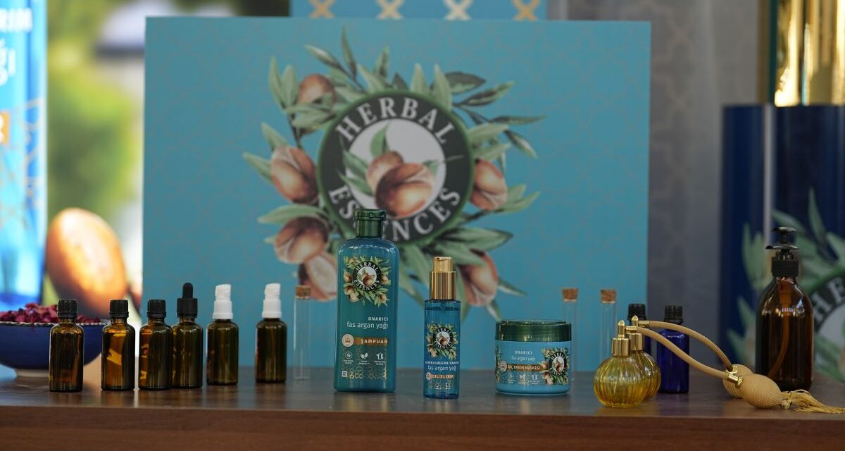Fas’tan Gelen Saf Argan yağının gücü: Herbal Essences Moroccan Argan Oil Elixir tanıtıldı