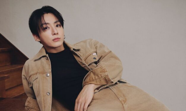 Calvin Klein, Jung Kook’un başrolde olduğu Sonbahar 2026 “Feel The Fit” denim kampanyasının üçüncü bölümünü tanıttı
